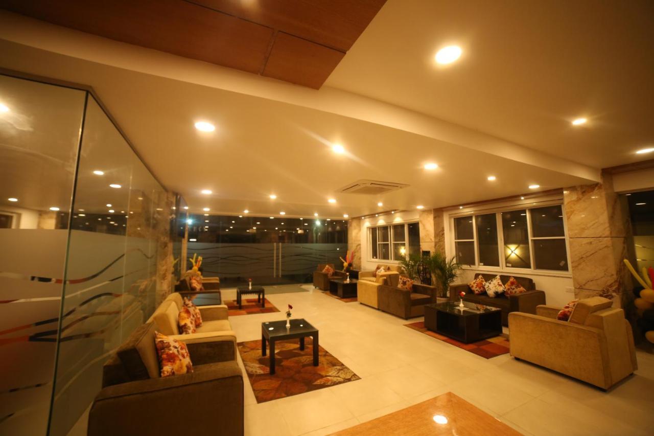 Mg Iris Hotel טירופאטי מראה חיצוני תמונה