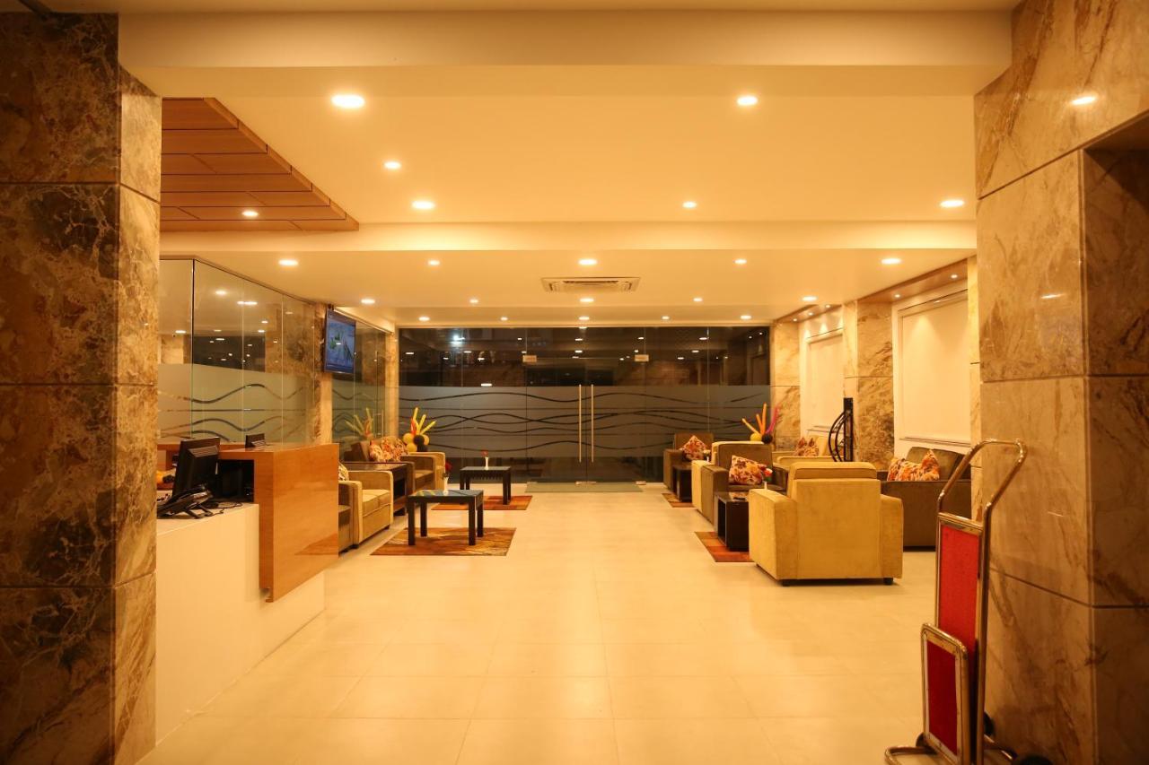 Mg Iris Hotel טירופאטי מראה חיצוני תמונה